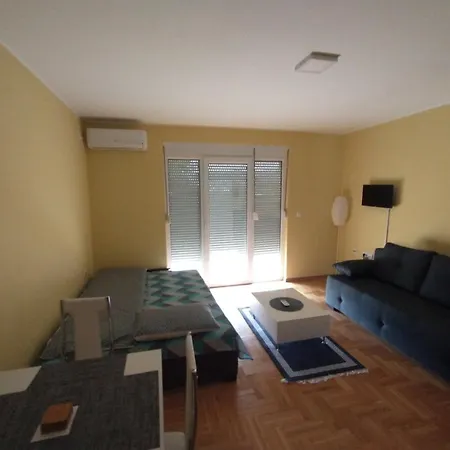 Bv 3 Apartment
